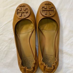 Tory Burch camel colored Reva leather flats 9.5M